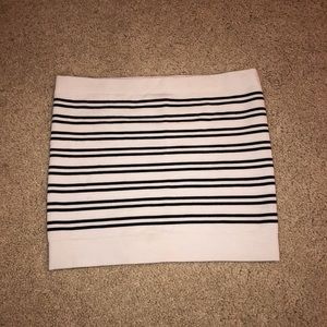 URBAN OUTFITTERS 💫 striped tube top